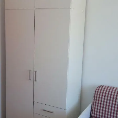 Elio Apartment *