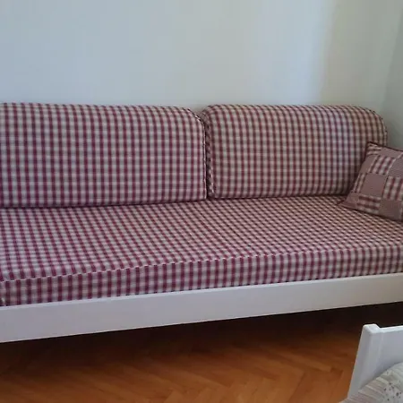 Elio Apartment *