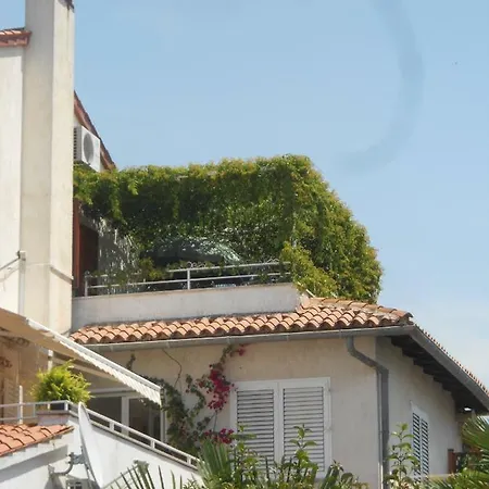 Elio Apartment