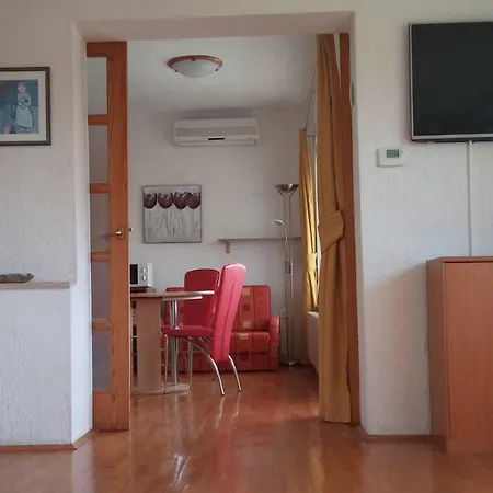 Elio Apartment